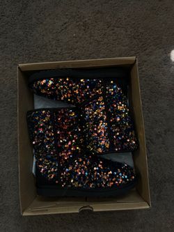 Womens UGG US 9
