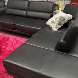 One Piece In Stock Black Sectional 