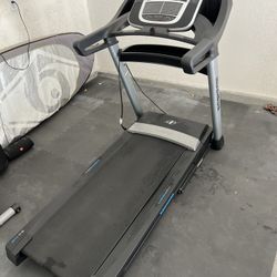 NordicTrack S45i Treadmill 