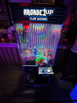Brand New Never Used Arcade1up Claw Machine!