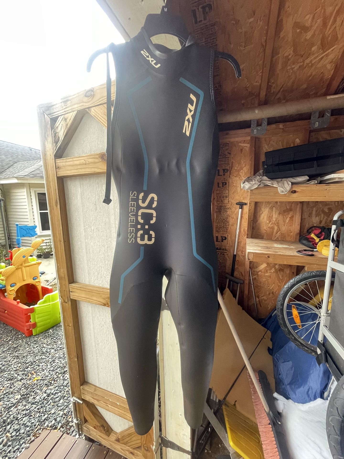 2XU Triathalon Wetsuit Medium