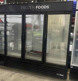 True 3-Glass Door Reach-in Freezer Merchandisers ** see description