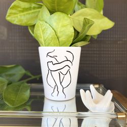 Custom Line Art Pot Planter