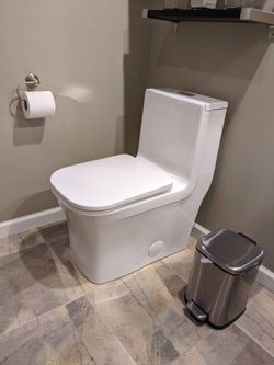 Swiss Madison Concorde Dual Flush Square Toilet