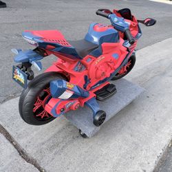 New 6V Spider-Man Motorcycle Age 3+ Open Box Unassembled