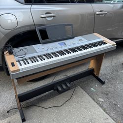 yamaha electric piano dgx640
