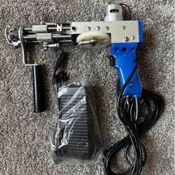 Tufting Machine With Frame