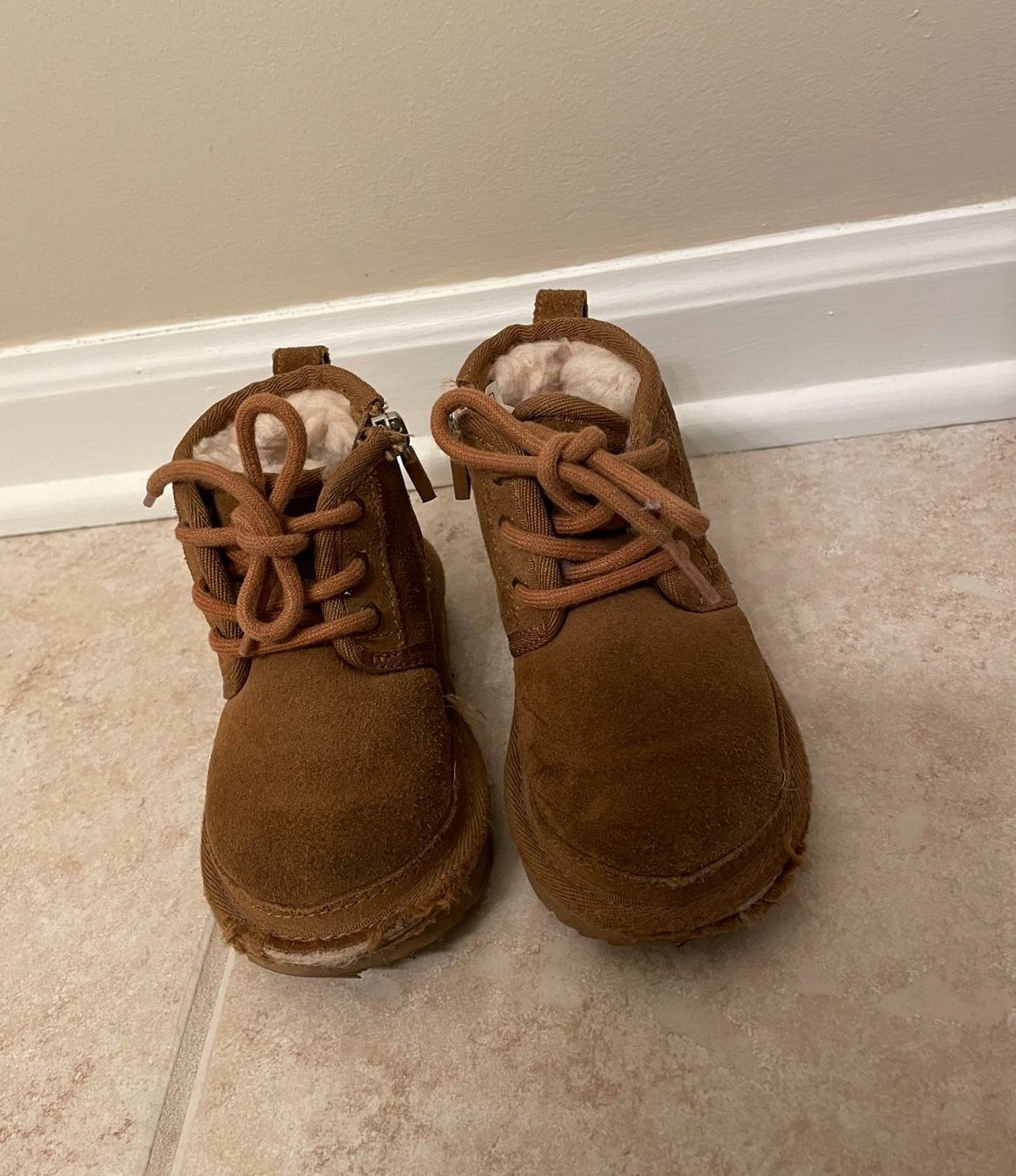 Ugg Boots Size 10 Kids
