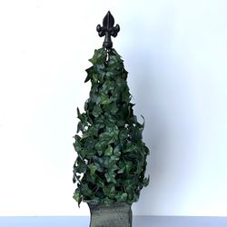Christmas Tree, “Ivy Topiary”, (artificial), Table Decor