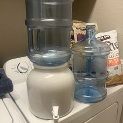 3 Gallon Ceramic Crock 