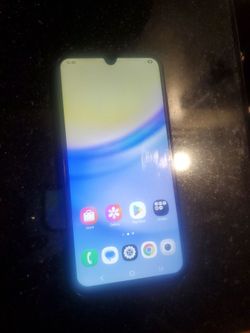 galaxy a15 64 gb 5g like new
