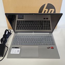 HP 15.6" Notebook Laptop Touchscreen 256gb SSD 8gb Ram  806225-1