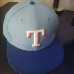 
New Era Texas Rangers Light /Royal On-Field Authentic Collection 59FIFTY Fitted Hat
Size 8


