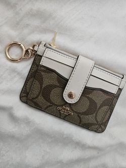 Coach Wallet Small W/ key Chain