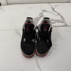 Black Jordan’s Size 7 And a half 