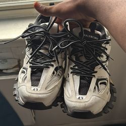 Balenciaga Tracks Sz. 43  White
