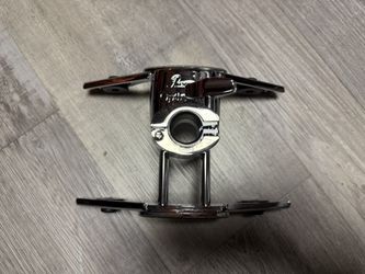 Pearl 10” Optimount Tom Mount