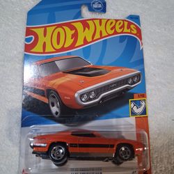 2025 Hot Wheels Muscle Mania 1/10 '71 Dodge Challenger