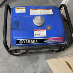 Yamaha EF2600 Generator