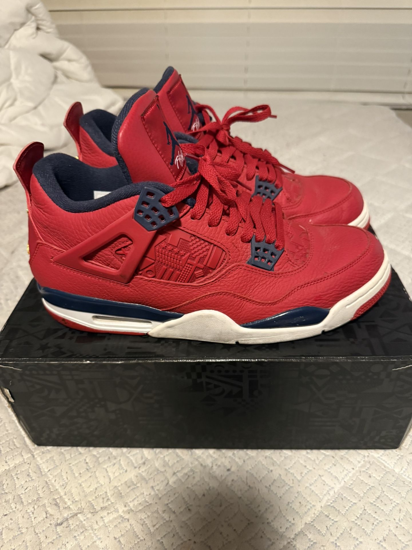 Jordan Retro 4 Fiba