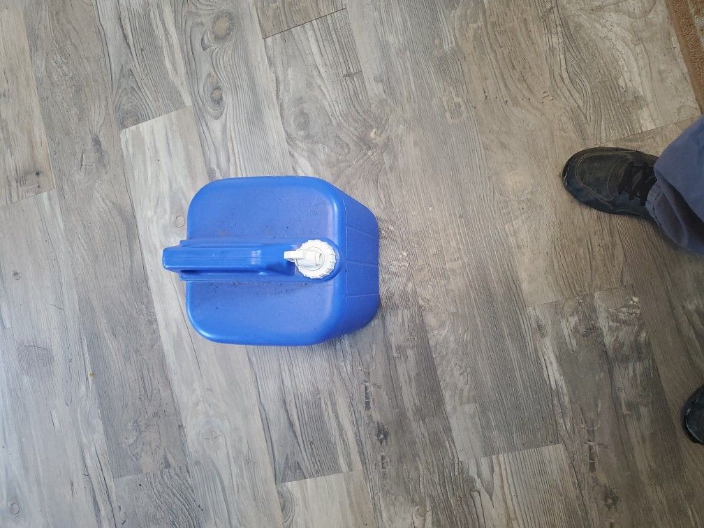 5 Gallon Coleman Water Jug