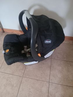 CHiCCO Infant car seat