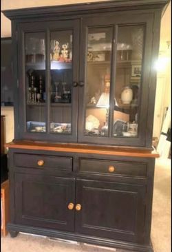 Lancaster Amish Display Hutch Dark Blue Wood Built in lights In excellent condition! Does not come with contents inside 51” long 20” wide 82” tall W