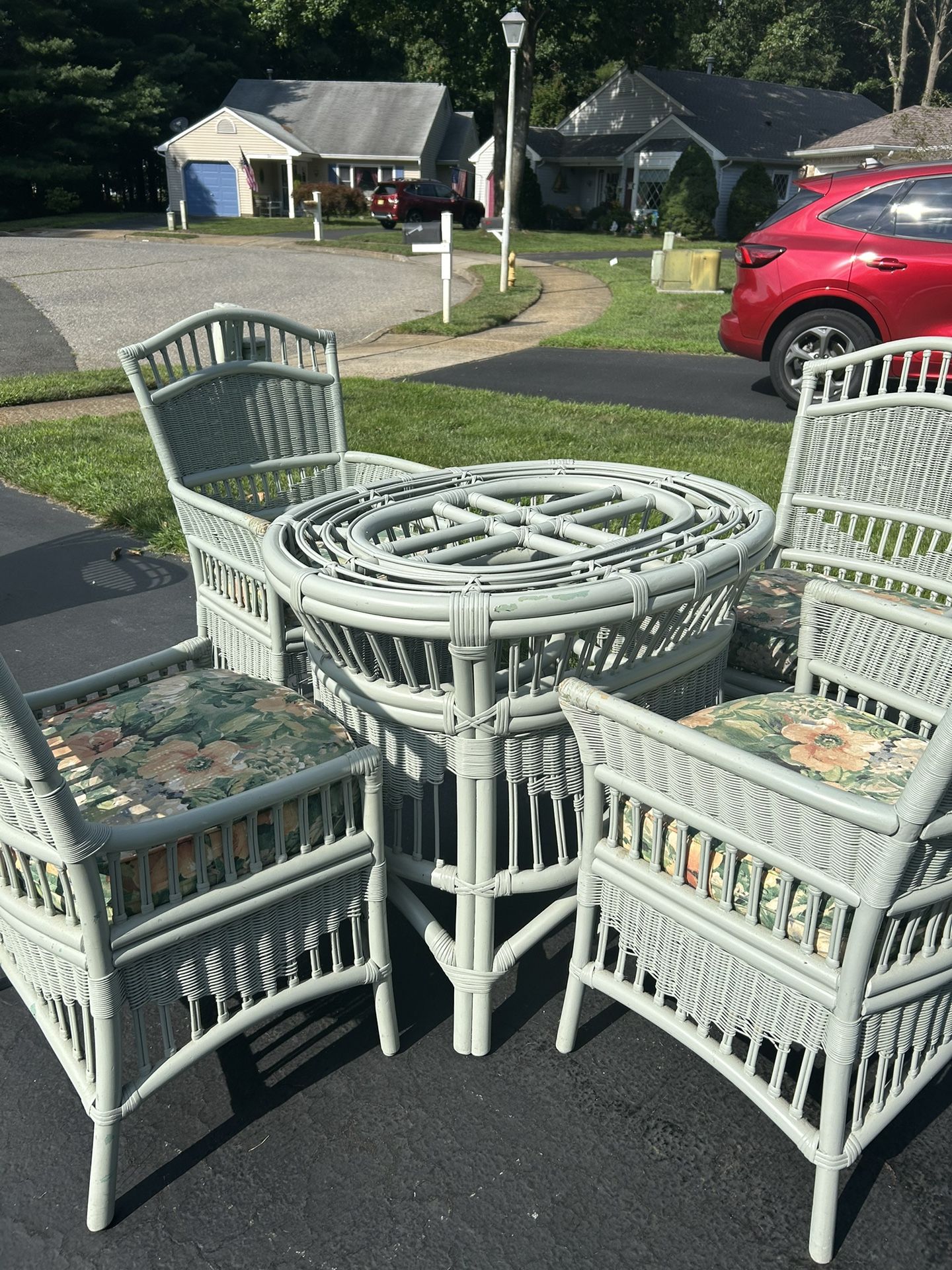 Table And Chairs Rattan Ficks Floyd