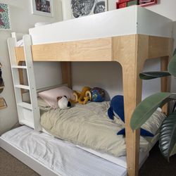 Oeuf Bunk Bed + Trundle 