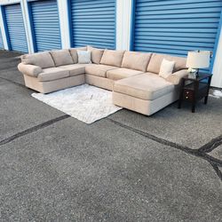 Sectional Sofa Like New Condition FREE DELIVERY