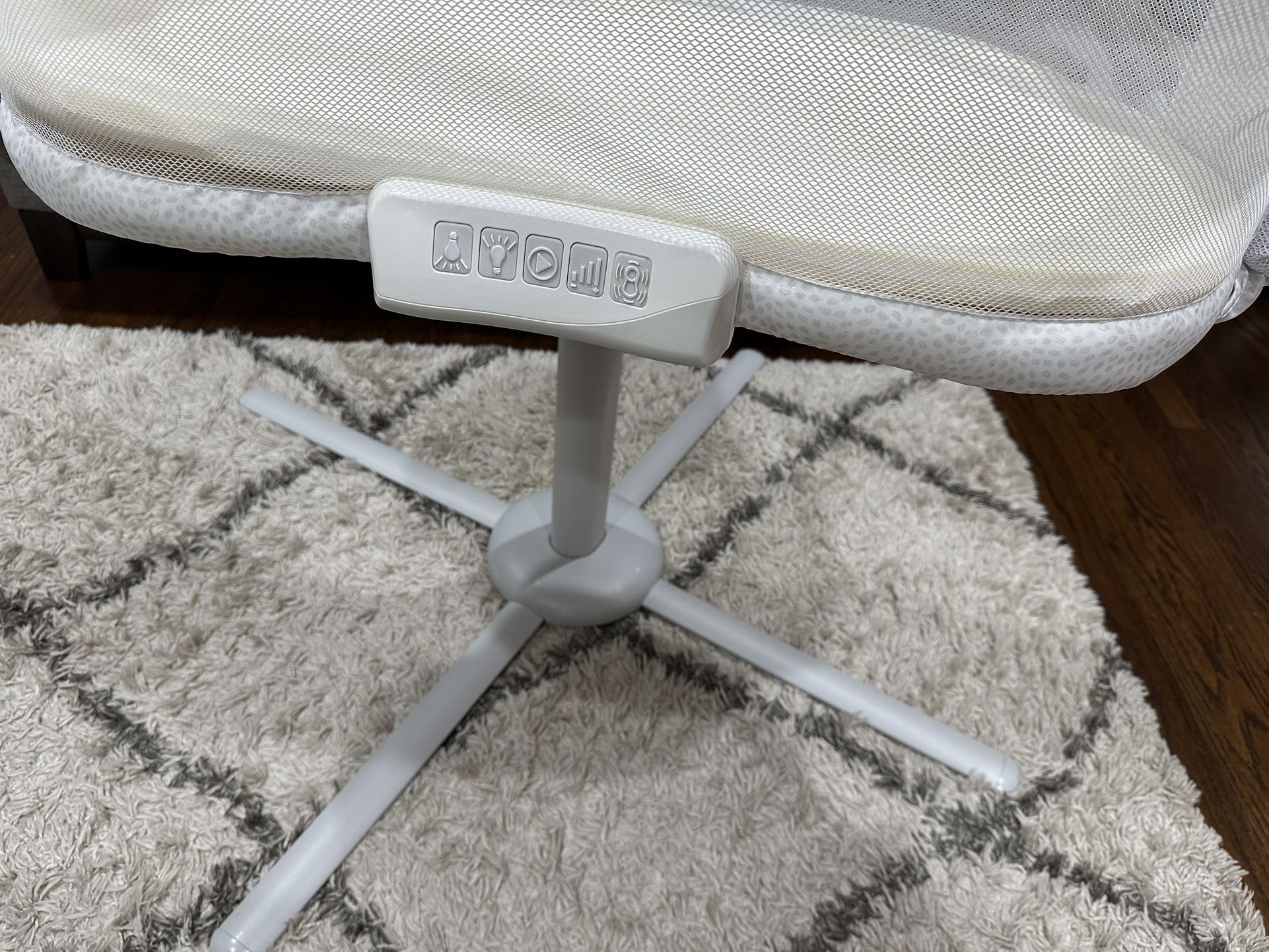 HALO bassinet