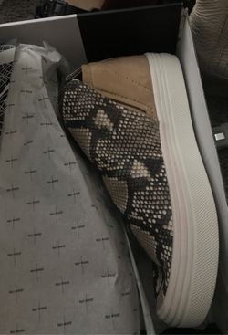 Snake print Dolce Vita Shoes size 10