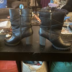 Scoops Biker Boots!!