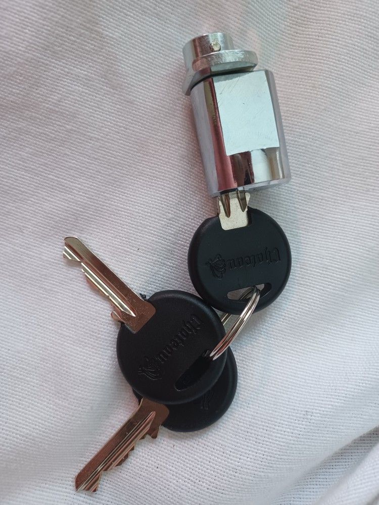 Bezel Cylinder Lock For Storage Units