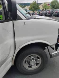 2019 Chevy 3500 - Running 6.0L Engine & 6L90 Transmission - FOR PARTS ONLY - No Paperwork - $3000 Cash."