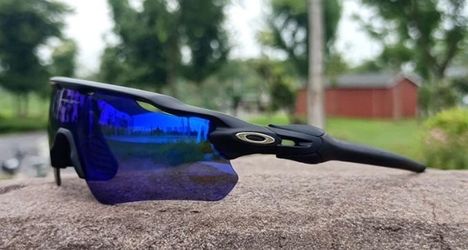 oakley sport shades
