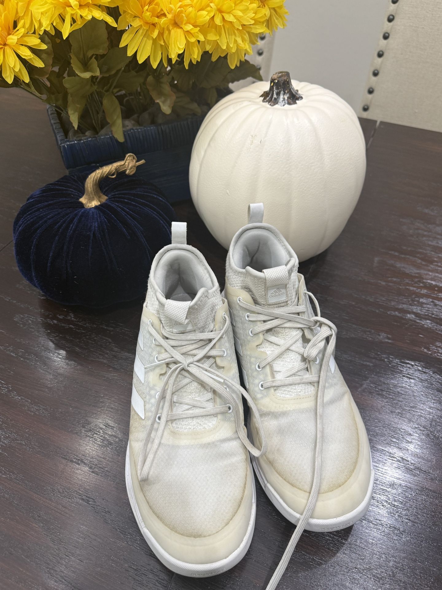 Adidas Sneakers