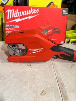 M12 12-Volt Lithium-TOOL ONLY  Brushless Cordless 1-1/4 in. - 2 in. Copper Tubing Cutter NEW $375