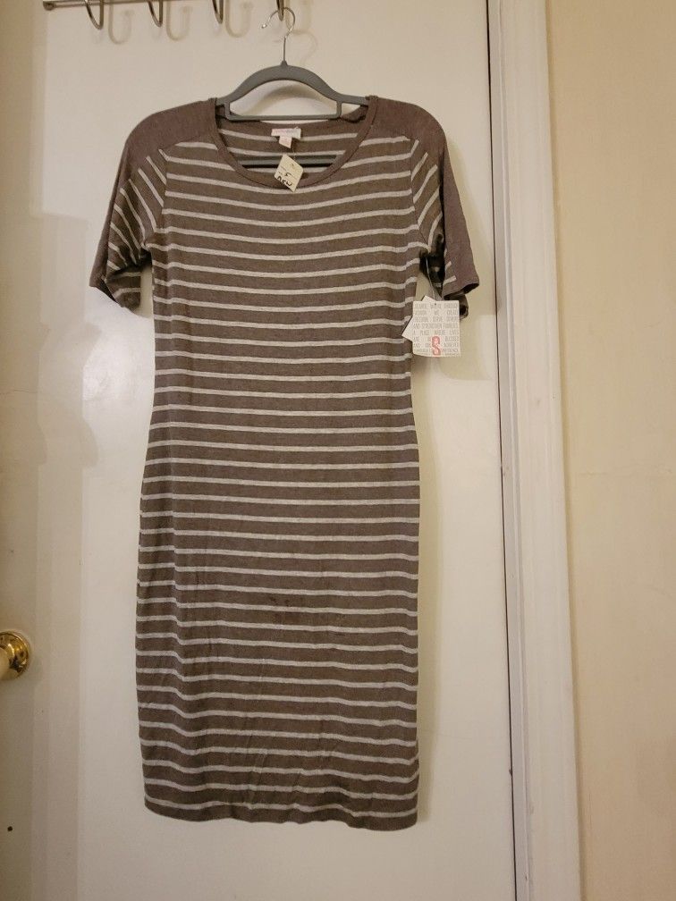 LuLaRoe Women's Dresses.(size Small) see pictures.