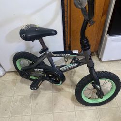 Rocket  Huffy 12 Inch Boy Bike