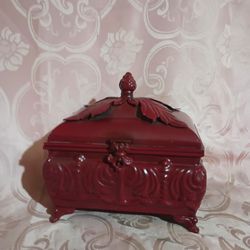 Red Acorn Tin Storage Box