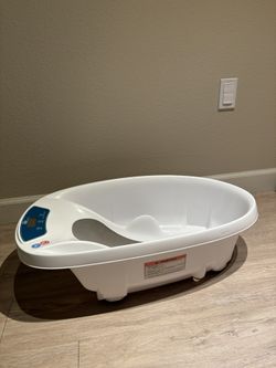 AquaScale Baby Bath Tub