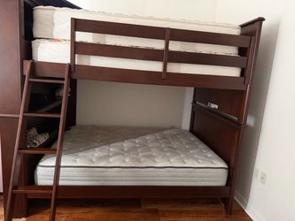 Bunk bed