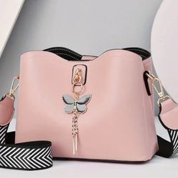 New Pink Butterfly Purse. 