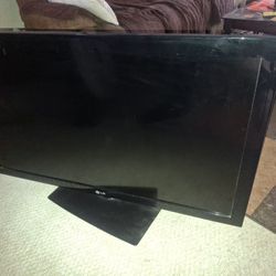 LG  47LD Tv