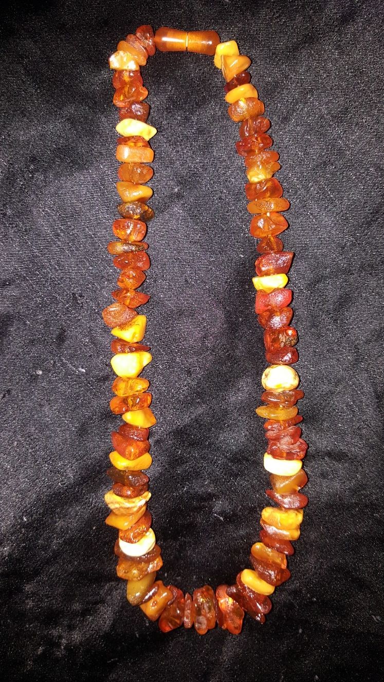 AMBER r genuine Rock necklace 16" long great condition