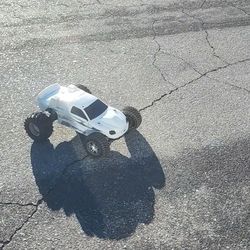 Traxxas Rustler Electric RC 