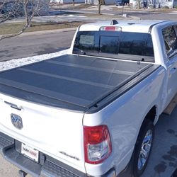 Dodge Ram Bed Cover, Tri Fold