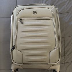 Swiss Gear Opulence Collection Luggage
