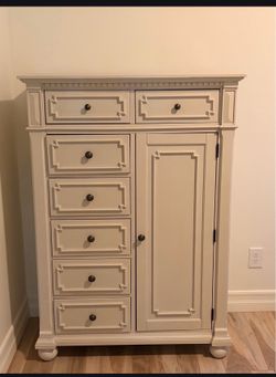 Dresser $150